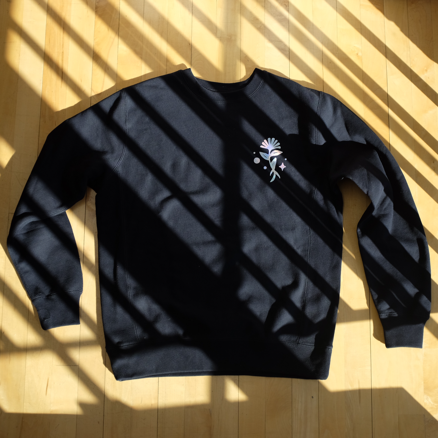 Load image into Gallery viewer, HOLOGRAPHIC CREW SWEATER- 40% off
